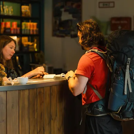 ホステル マルモタ *