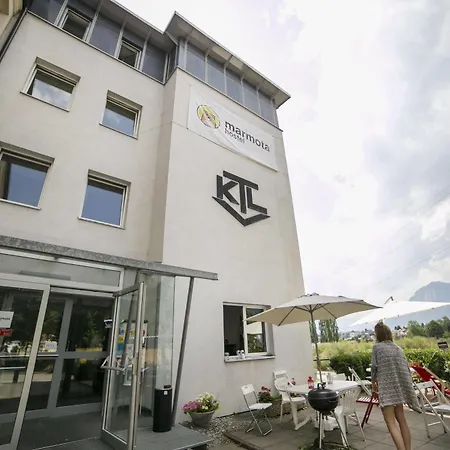 Vandrarhem Hostel Marmota