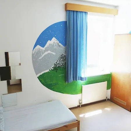 Vandrarhem Hostel Marmota
