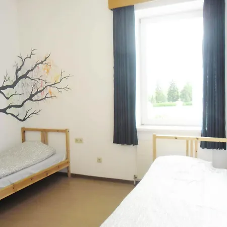 マルモタ ホステル インスブルック