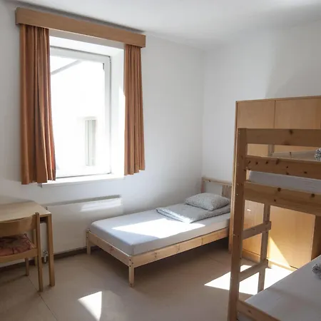 Hostel Marmota *